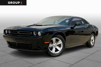 Used 2019 Dodge Challenger SXT video 1