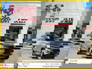 Used 2023 Chevrolet Malibu LT image 1