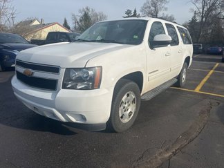 Used 2014 Chevrolet Suburban LT image 1