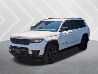 Used 2022 Jeep Grand Cherokee L Laredo image 1