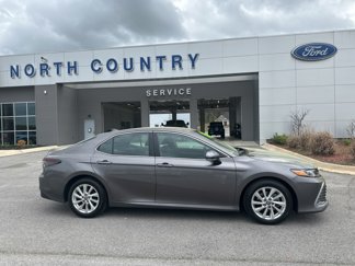 Used 2021 Toyota Camry LE image 1