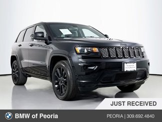 Used 2022 Jeep Grand Cherokee Laredo X image 1
