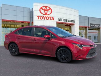 Certified 2022 Toyota Corolla LE image 1