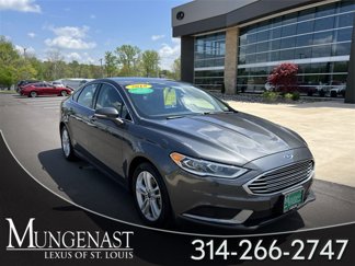 Used 2018 Ford Fusion SE w/ Fusion SE Technology Package image 1