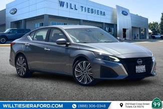 Used 2023 Nissan Altima 2.5 SL image 1