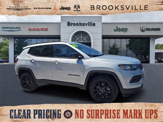 New 2025 Jeep Compass Latitude w/ Convenience Group image 1