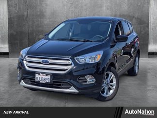 Used 2019 Ford Escape SE image 1