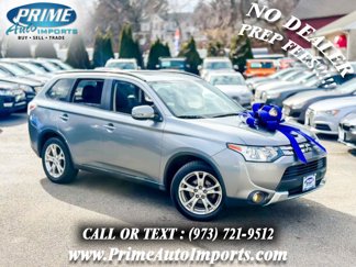 Used 2015 Mitsubishi Outlander SE image 1