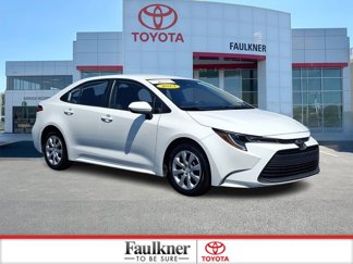 Certified 2023 Toyota Corolla LE image 1