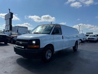Used 2017 Chevrolet Express 2500 Extended image 1