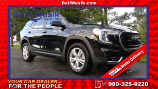 New 2022 GMC Terrain SLE w/ Driver Convenience Package image 1