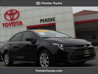 Certified 2025 Toyota Corolla LE image 1