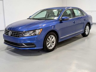 Used 2017 Volkswagen Passat 1.8T S image 1