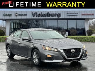 Used 2022 Nissan Altima 2.5 S image 1