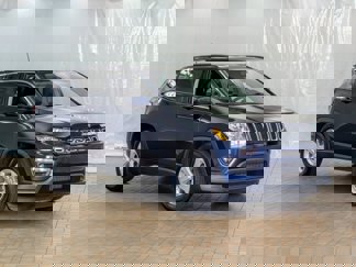 Used 2019 Jeep Compass Latitude w/ Popular Equipment Group image 1