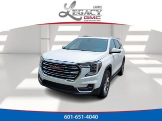 Used 2022 GMC Terrain SLT w/ Tech Package image 1