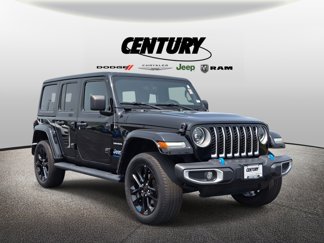 Used 2023 Jeep Wrangler Sahara image 1
