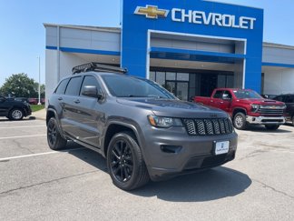 Used 2018 Jeep Grand Cherokee Altitude image 1