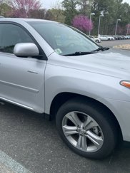 Used 2013 Toyota Highlander Limited image 1