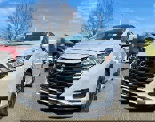 New 2024 Nissan Versa SV w/ Trunk Package image 1