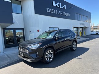 Used 2020 Toyota RAV4 Limited image 1