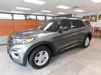 Certified 2022 Ford Explorer XLT w/ Equipment Group 202A image 1