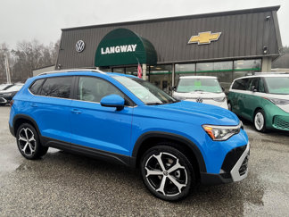 New 2025 Volkswagen Taos SEL image 1
