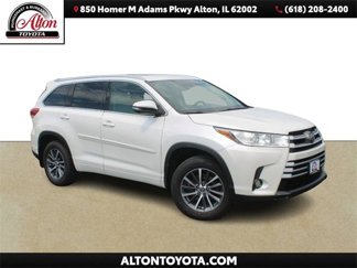 Certified 2017 Toyota Highlander XLE image 1