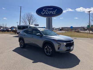 Used 2024 Chevrolet Trax LT w/ Sunroof Package image 1