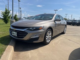 Used 2024 Chevrolet Malibu LT image 1