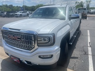Used 2018 GMC Sierra 1500 Denali image 1