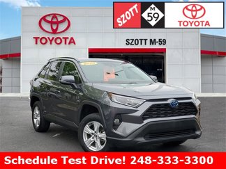 Used 2020 Toyota RAV4 XLE image 1