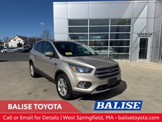 Used 2017 Ford Escape SE image 1
