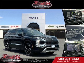 Used 2022 Mitsubishi Outlander SE image 1