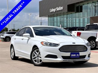 Used 2016 Ford Fusion SE image 1
