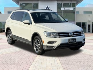 Used 2020 Volkswagen Tiguan SE w/ Panoramic Sunroof Package image 1