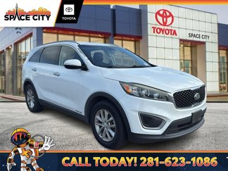 Used 2016 Kia Sorento LX image 1