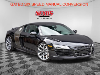 Used 2012 Audi R8 V10 w/ Enhanced Leather Pkg image 1
