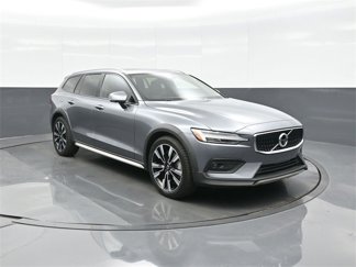 Used 2021 Volvo V60 T5 Cross Country w/ Protection Package Premier image 1