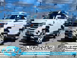 Used 2020 Volkswagen Atlas Cross Sport SE image 1