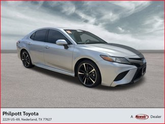 Used 2018 Toyota Camry XSE image 1