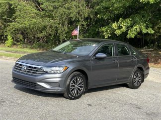 Used 2021 Volkswagen Jetta SE w/ SE Cold Weather Package image 1