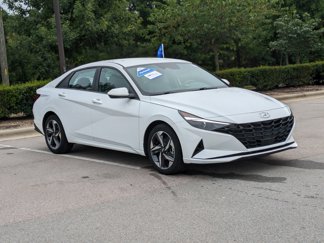 Used 2023 Hyundai Elantra SEL w/ Convenience Package image 1