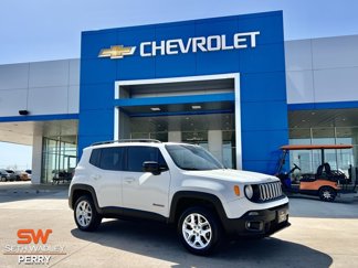 Used 2018 Jeep Renegade Latitude w/ Cold Weather Group image 1