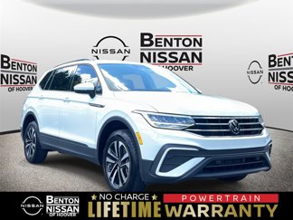 Used 2022 Volkswagen Tiguan S image 1