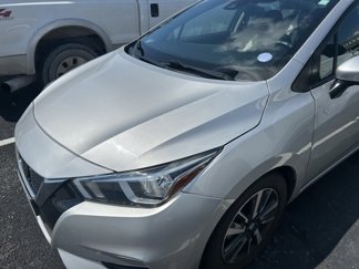 Used 2021 Nissan Versa SV image 1