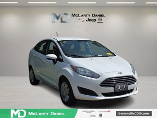 Used 2017 Ford Fiesta S image 1