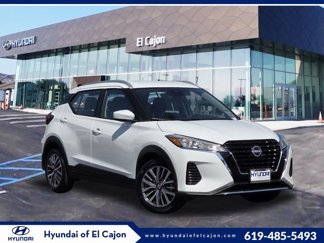 Used 2023 Nissan Kicks SV image 1