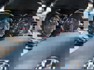 Used 2014 Hyundai Elantra Limited image 1