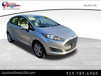 Used 2014 Ford Fiesta SE image 1
